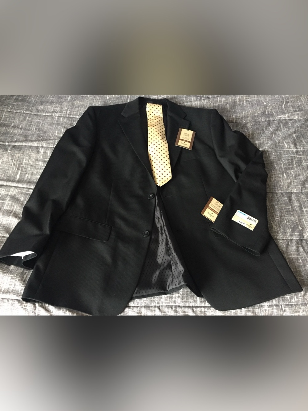 Mens Haggar Black 40R CLASSIC FIT  Jacket 
NWT and Paco Rabanne Tie